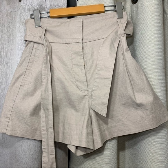 Aritzia Wilfred Pleated Short High Rise Sz 0 Tan Linen Cotton Belted Button Fly - Picture 4 of 13